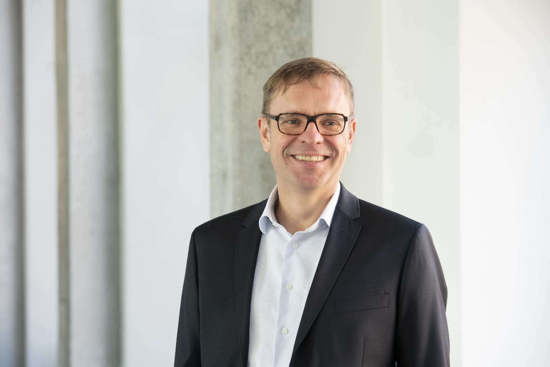 Geef méér aan minder mensen en minder frequent