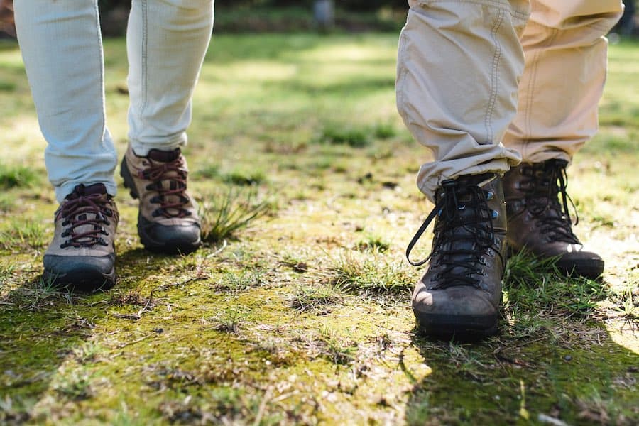 Wandelend naar een job