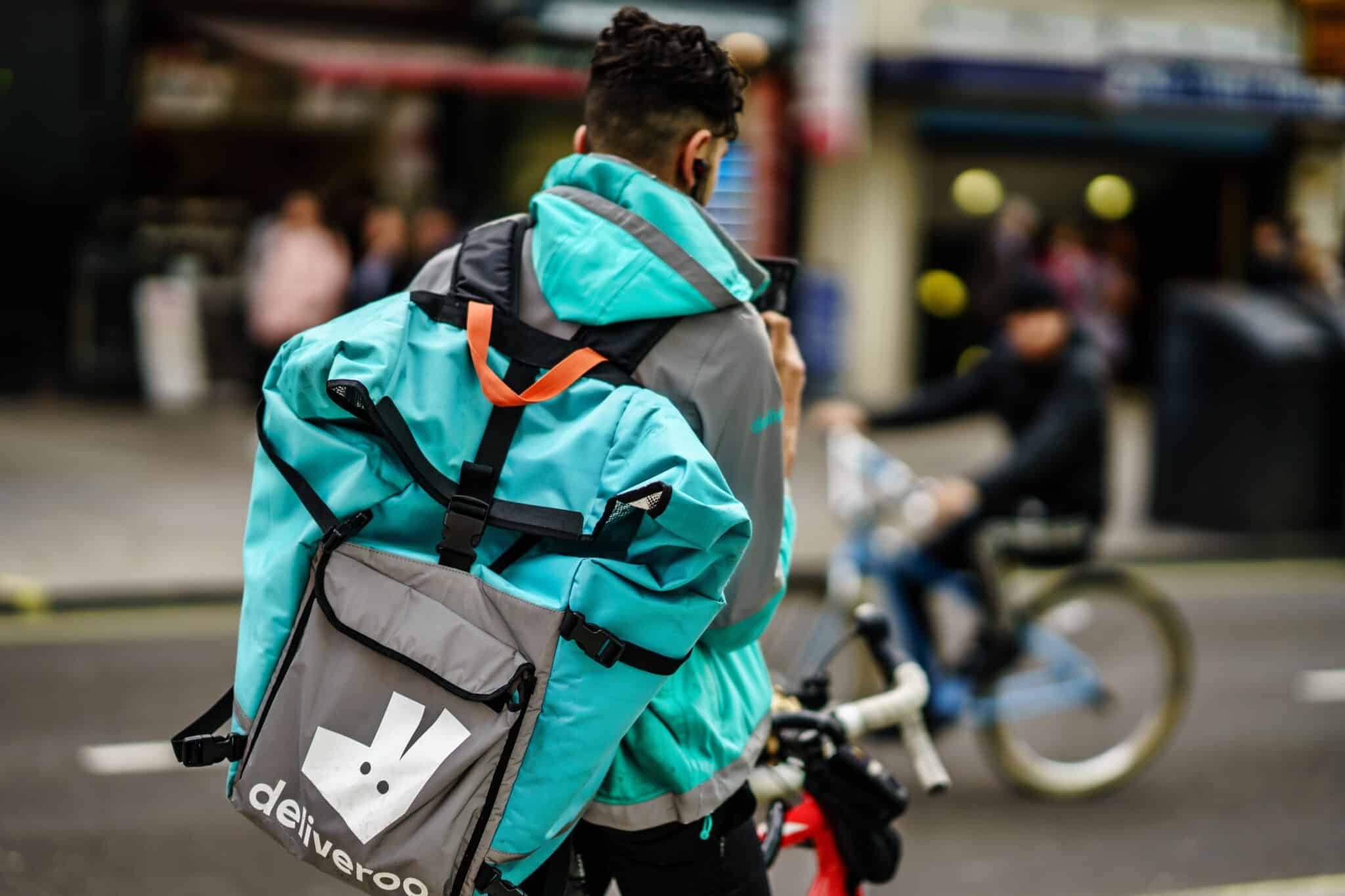 Doctoraatstudie onderzoekt precariteit maaltijdkoeriers