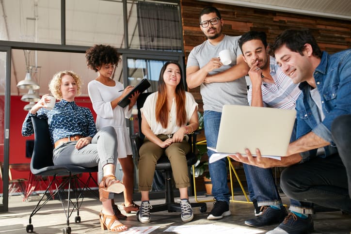 1 op de 2 twintigers overweegt job in andere sector