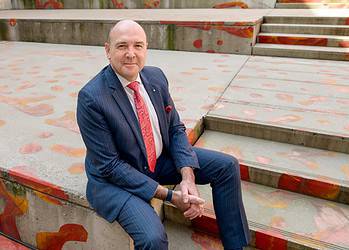 Hoe blijf je bij als HR professional? Dit zijn de tips van Dirk Buyens