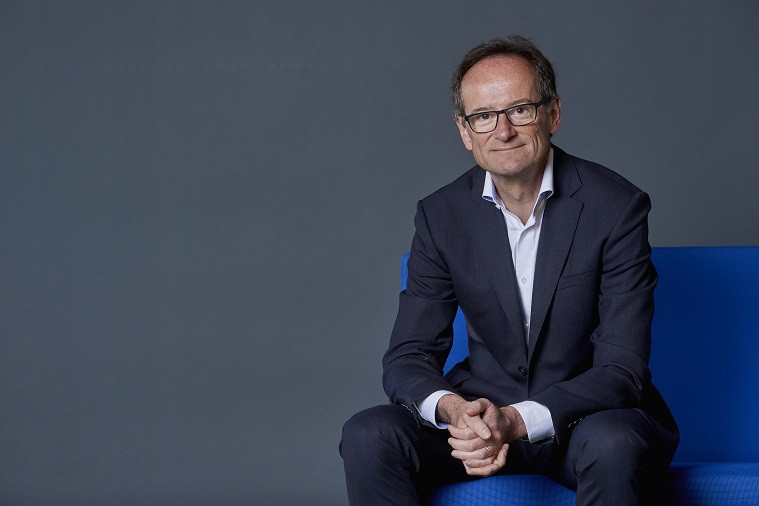 Regering speelt voor Sinterklaas, bedrijven krijgen Zwarte Piet