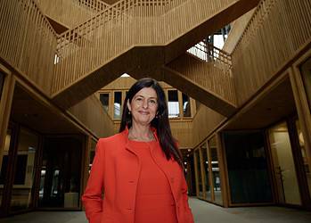 We moeten mensen leren om opnieuw verbinding te maken met hun hart