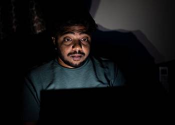 Helft telewerkers deconnecteert niet