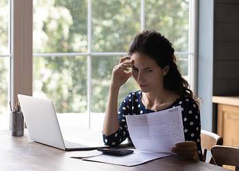 Hoe bereken je de totale kost van een medewerker?