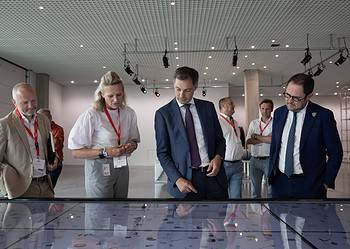 TVH ontvangt premier Alexander De Croo en vice-eersteminister Vincent Van Quickenborne in hoofdkantoor The Hub