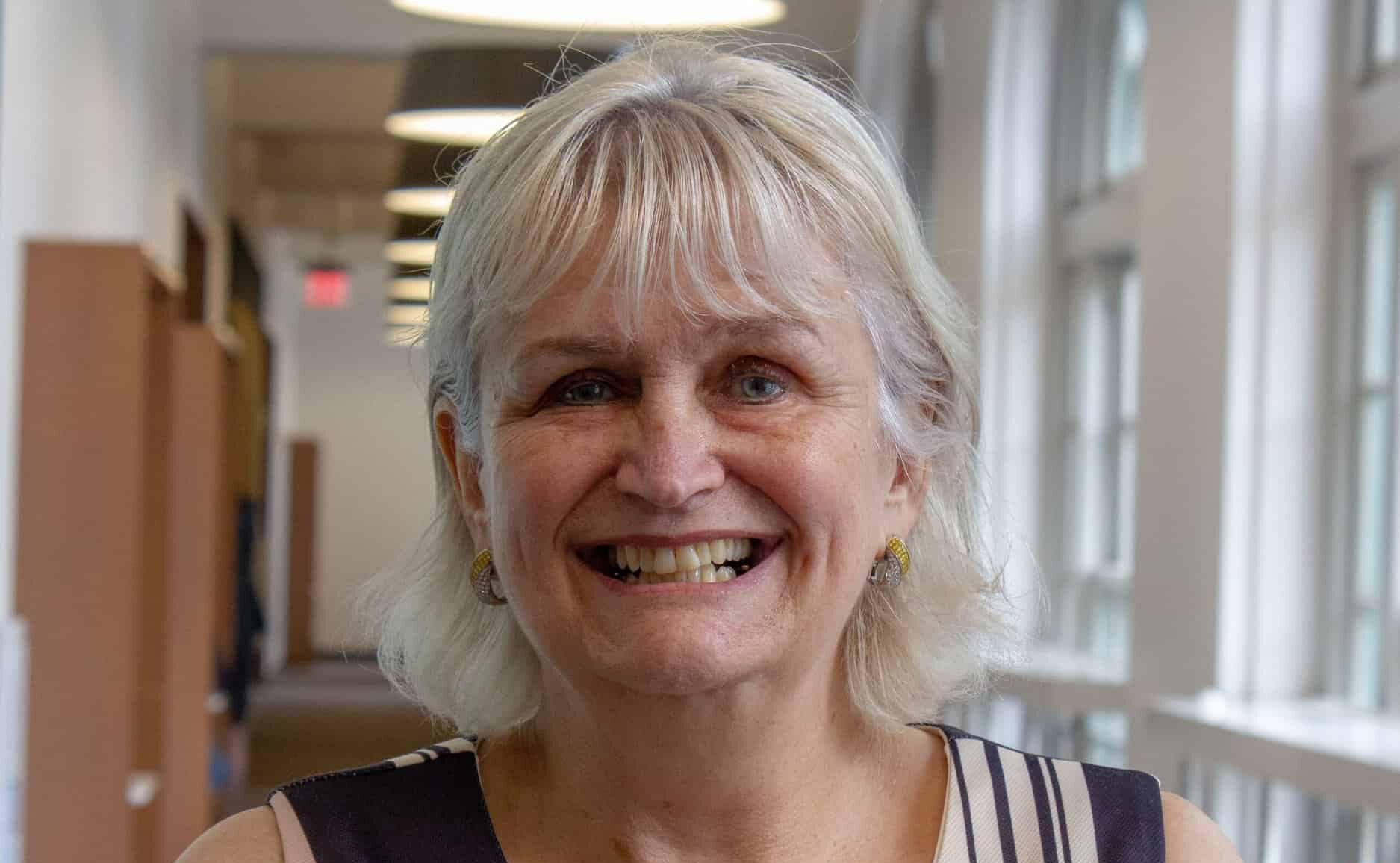 16 17 Denise Rousseau FINAL min scaled e1789396482224