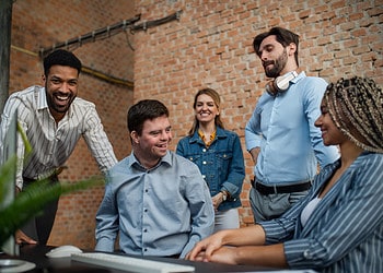 ‘Building Bridges and Breaking Barriers’ voor mensen over de hele wereld