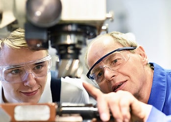 SERV betreurt uitholling nieuwe leerjobs