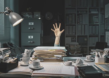 Ruim één op vier werknemers verzuipt in het werk na de vakantie