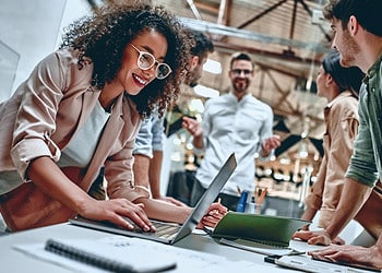 Hoe kan IT het on- en offboarding proces van medewerkers vergemakkelijken?