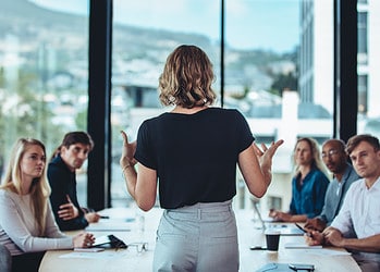 Meer gendergelijkheid op managementniveau in de financiële sector