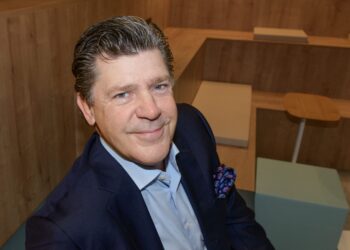 People First: 8 sleutels voor een futureproof arbeidsmarkt waarin welzijn centraal staat