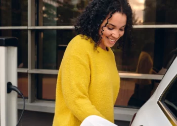 Top 10 meest bestelde bedrijfswagens bevestigt elektrische revolutie