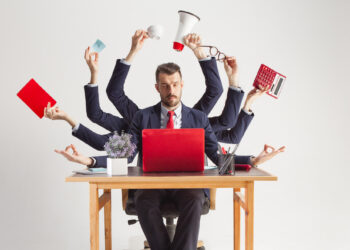 Steeds meer Belgen combineren 2 jobs