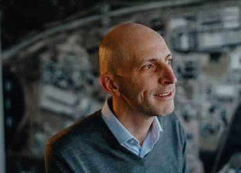 “Het start met de business, maar laat ons de medewerker niet vergeten”