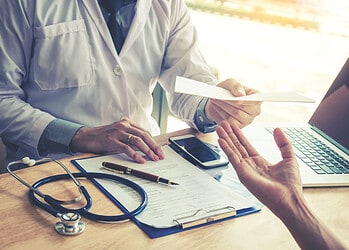 Absenteïsme: Meerdere korte afwezigheden wegen zwaarder door dan één langdurige afwezigheid