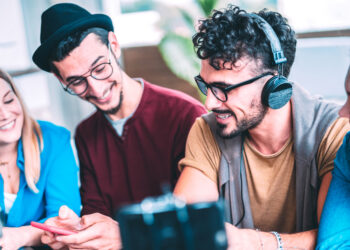 Arbeidsmarkt uit balans: rollen niet veranderd, generaties en hun noden wel