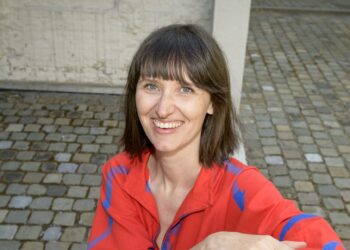 CCaroline Dupont Photography 220715nr085502 AMS Kirsten Vanderplanken VOORKEUR min scaled e1747066627418