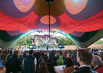 Love tomorrow: de koers uitzetten voor een betere toekomst