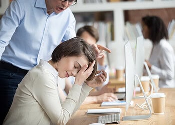 1 op de 5 werknemers kreeg al te maken met grensoverschrijdend gedrag op de werkvloer