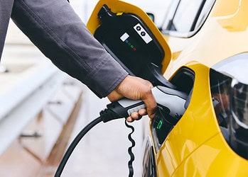 8 op de 10 bestelde bedrijfswagens is volledig elektrisch