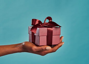 Het eindejaarsgeschenk, een financieel voordelige traditie om 2024 goed af te sluiten