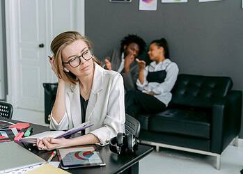 Kunnen we het dan eens hebben over toxische collega’s