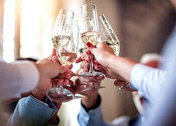 11,1% van de Belgische werknemers drinkt te veel alchohol