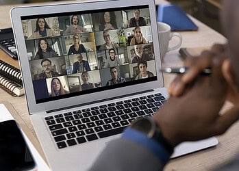 5 jaar na covid: meerderheid werkgevers positief tegenover telewerken