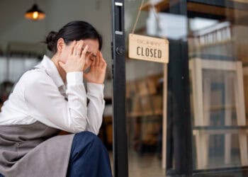 Acerta Welzijnsbarometer 2025: financiële zorgen blijven grootste stressfactor voor zelfstandigen