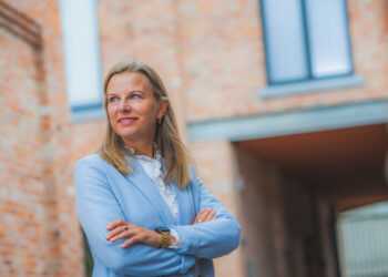 Nutteloze vergaderingen kosten ons uren per week