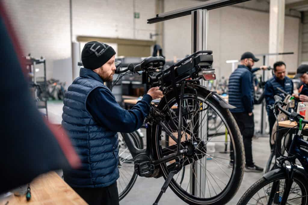 UPWAY PRODUCT WAREHOUSE 20