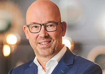 “De toekomst van werk: samen met werknemers (Gen)AI laten renderen”