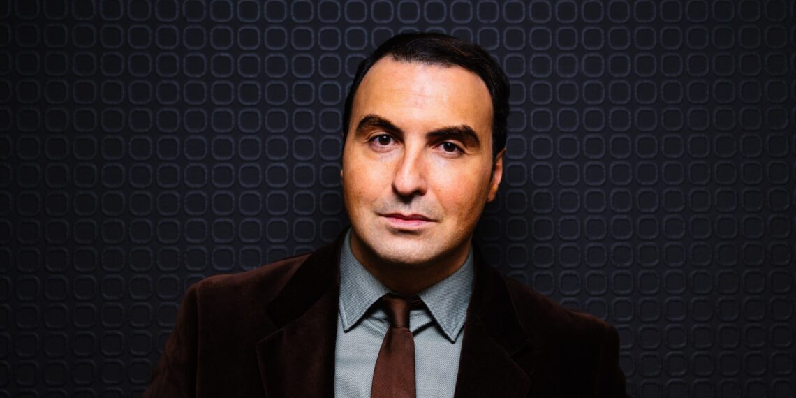 “We luisteren tegenwoordig niet om bij te leren, maar om te kunnen weerleggen.”