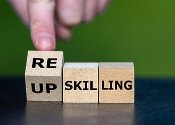 Vlaanderen Leert! Van opleidingsbeleid naar loopbaanbeleid