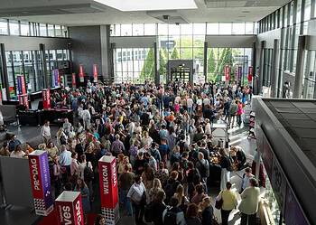 VIVES organiseert eerste grootschalige AI-professionaliseringsdag in Vlaanderen