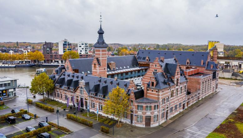 hotel main