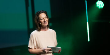 De arbeidsmarkt vervrouwelijkt sneller dan het werk
