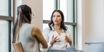 Krijgen vrouwen dezelfde loopbaan voorgeschoteld als mannen?